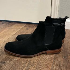 SONOMA black 8.5 Chelsea boots!